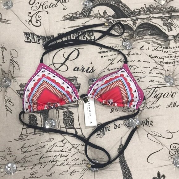 Vitamin A Gia Triangle Bikini Top - Picture 4 of 9